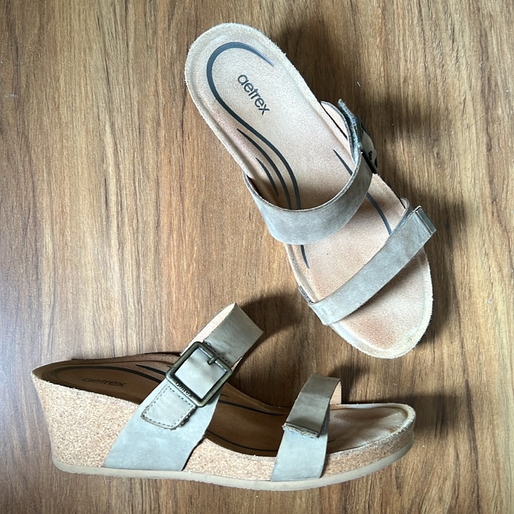 Aetrex Sandals